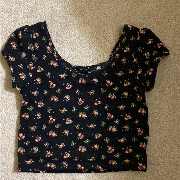 Flower crop top - Picture 1 of 3